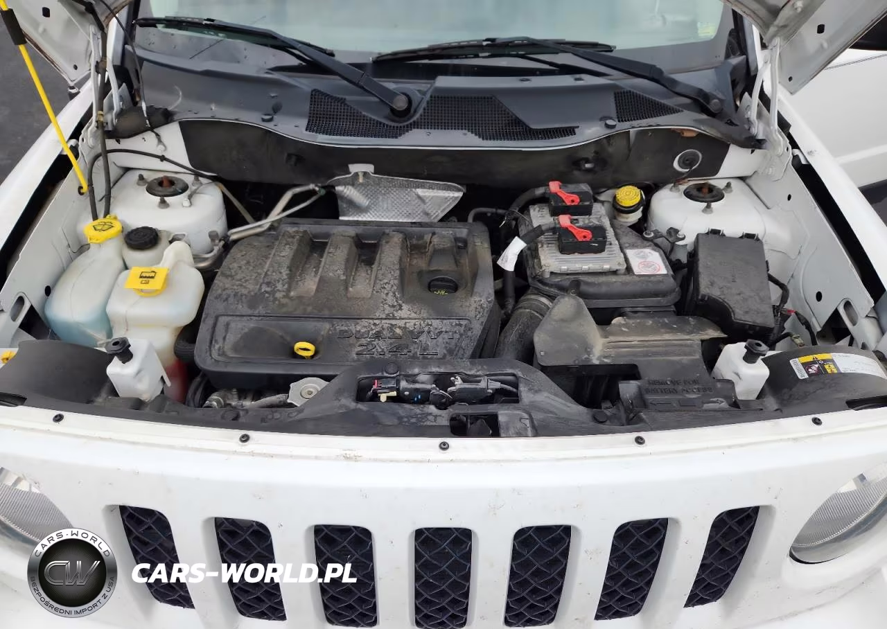 2015 Jeep Patriot Latitude VIN:1C4NJPFB9FD349745 - 11