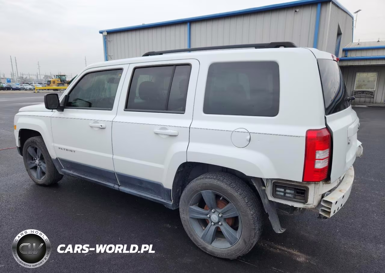 2015 Jeep Patriot Latitude VIN:1C4NJPFB9FD349745 - 2