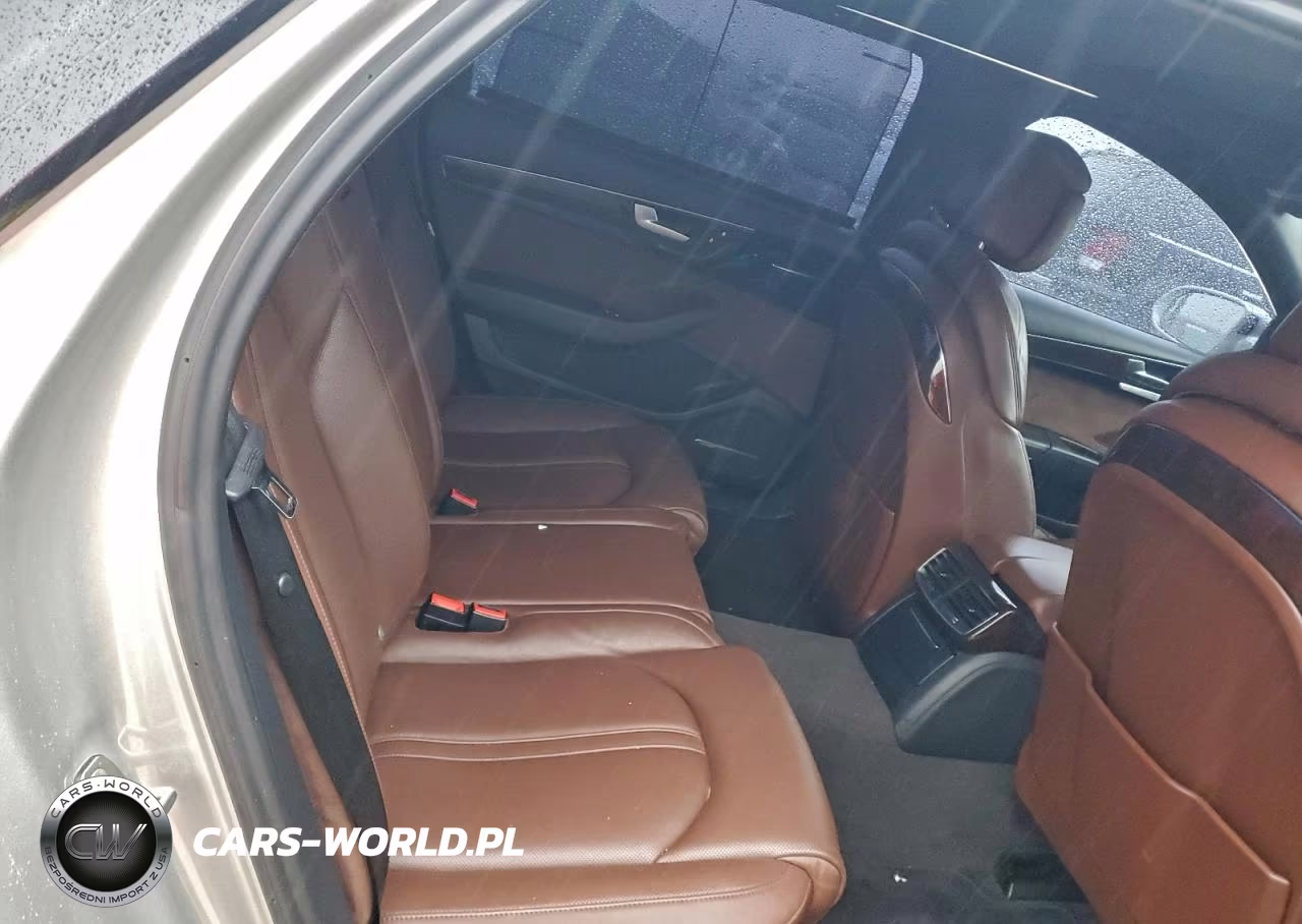 2015 Audi A8 L Quattro VIN:WAU3GAFDXFN009211 - 10