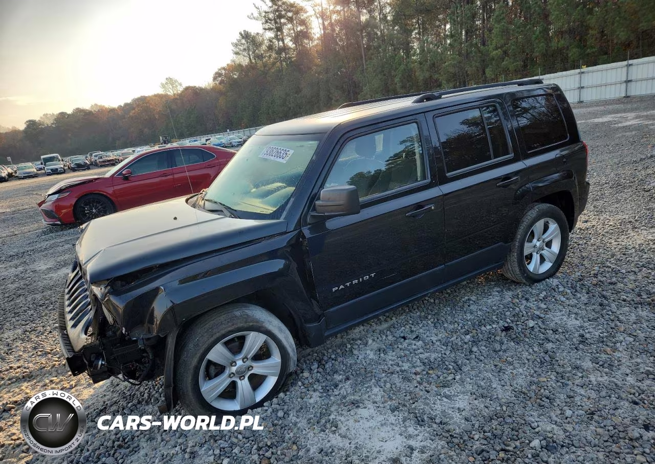 2014 Jeep Patriot Latitude – zdjęcie 1 z 13