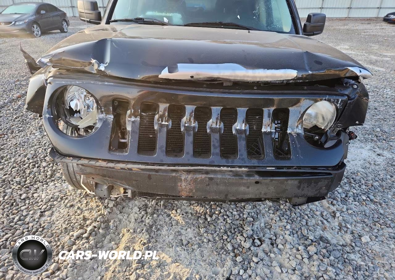 2014 Jeep Patriot Latitude VIN:1C4NJPFAXED625906 - 12