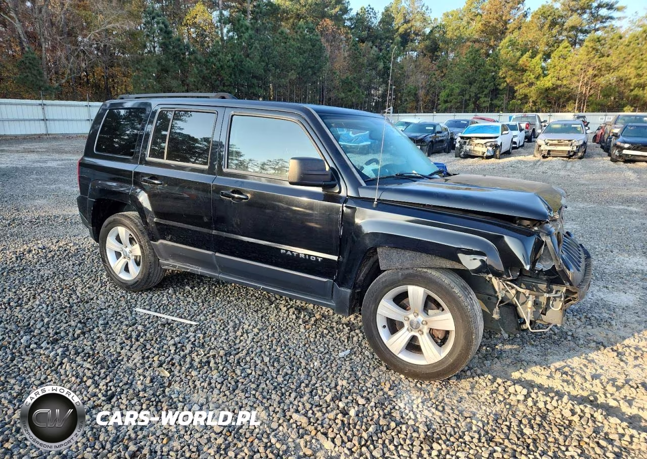 2014 Jeep Patriot Latitude VIN:1C4NJPFAXED625906 - 4