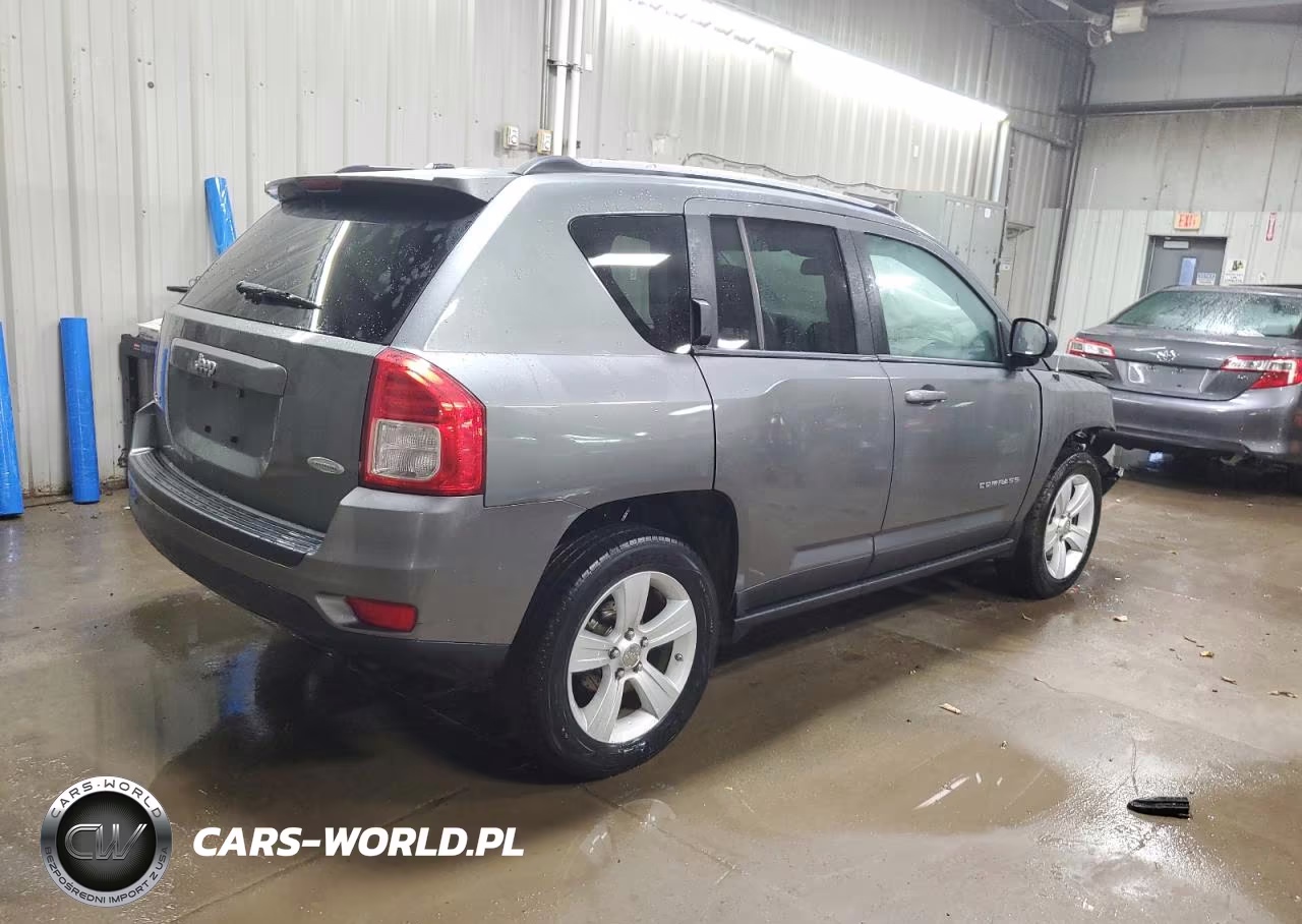 2011 Jeep Compass Sport VIN:1J4NF1FB3BD201822 - 3