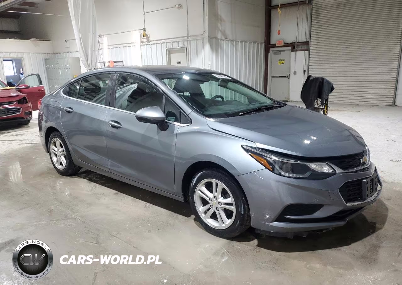 2018 Chevrolet Cruze Lt VIN:1G1BE5SMXJ7125905 - 4