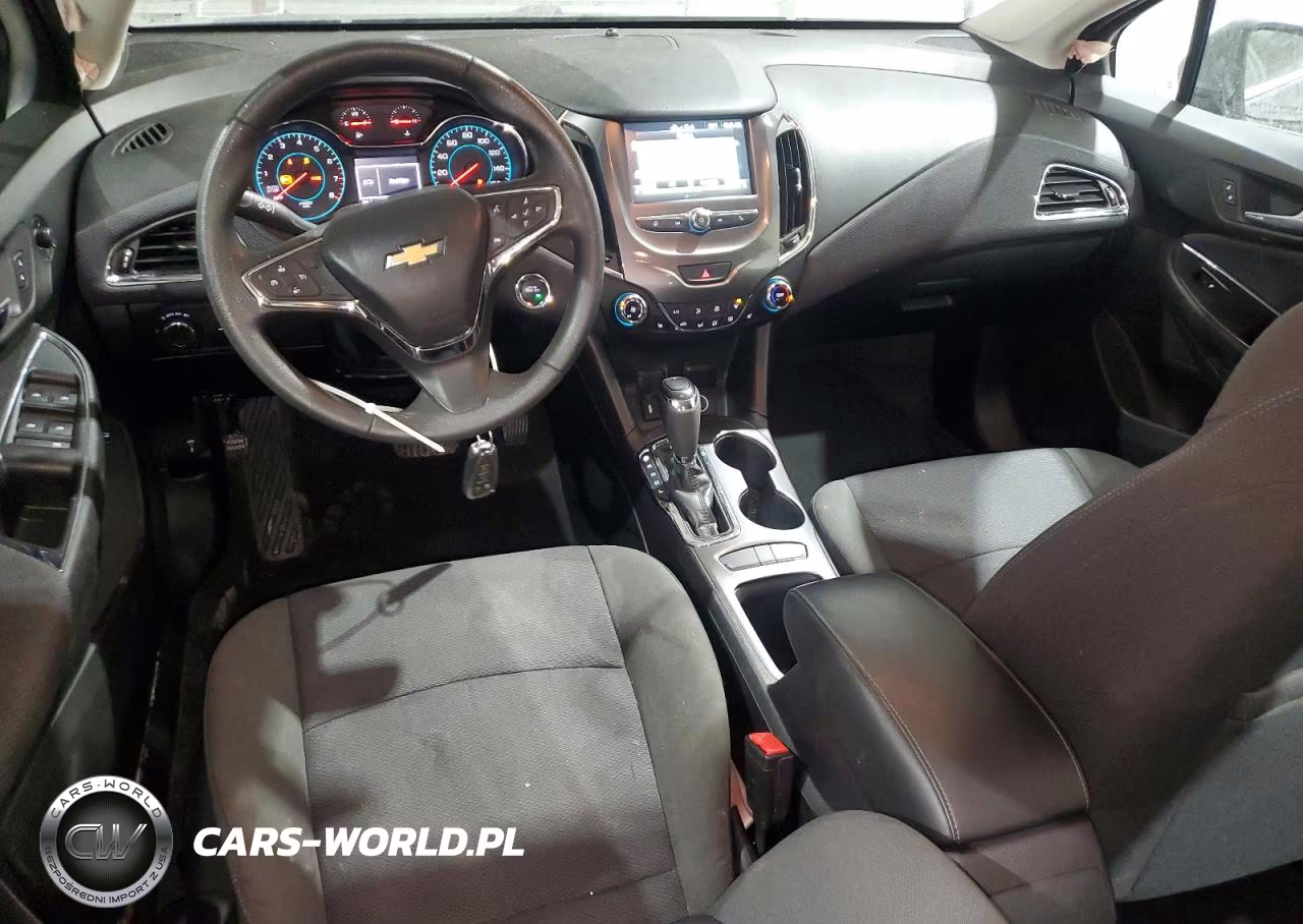 2018 Chevrolet Cruze Lt VIN:1G1BE5SMXJ7125905 - 8