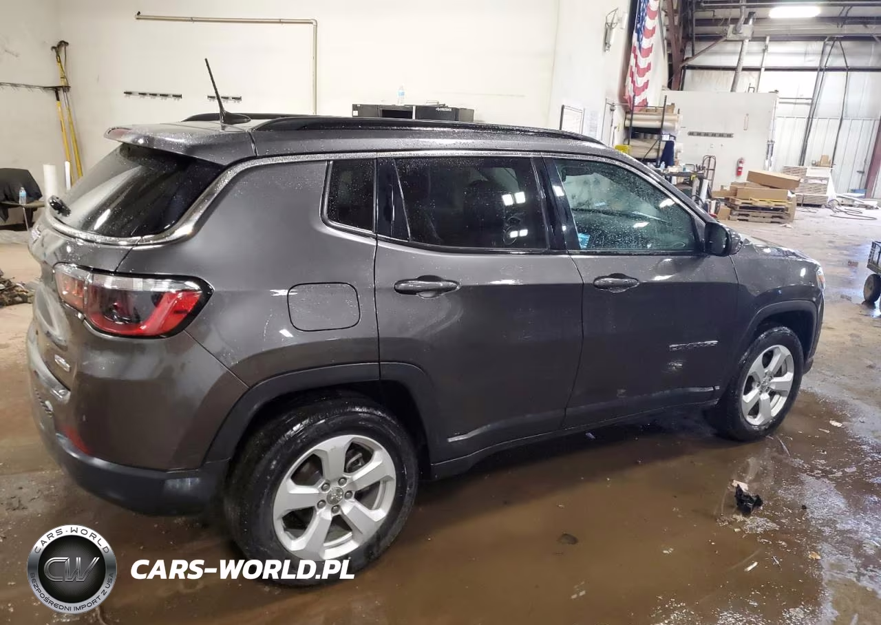 2021 Jeep Compass Latitude VIN:3C4NJDBB7MT558901 - 3
