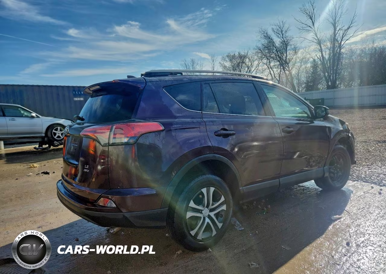 2018 Toyota Rav4 Le VIN:2T3BFREV3JW711818 - 3