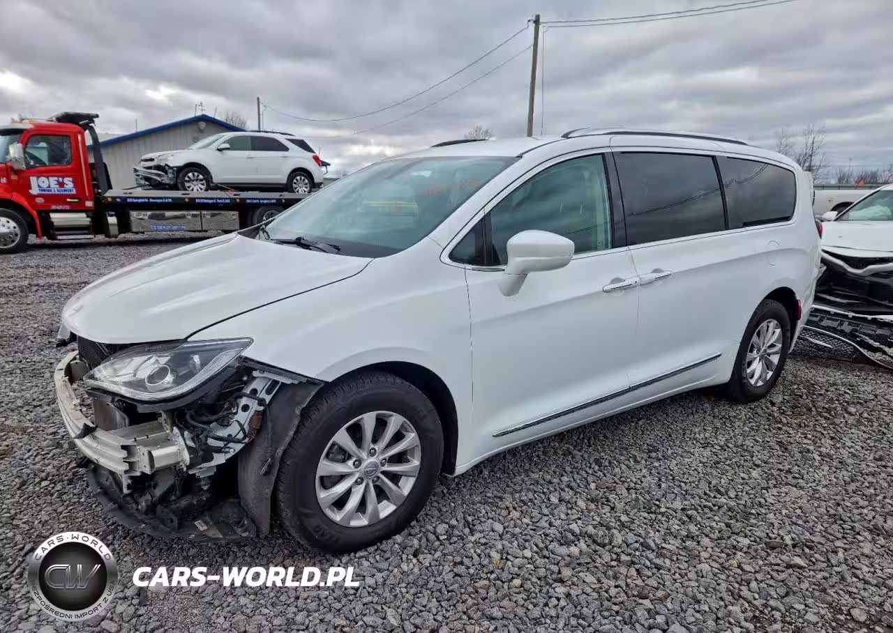 2019 Chrysler Pacifica Touring L