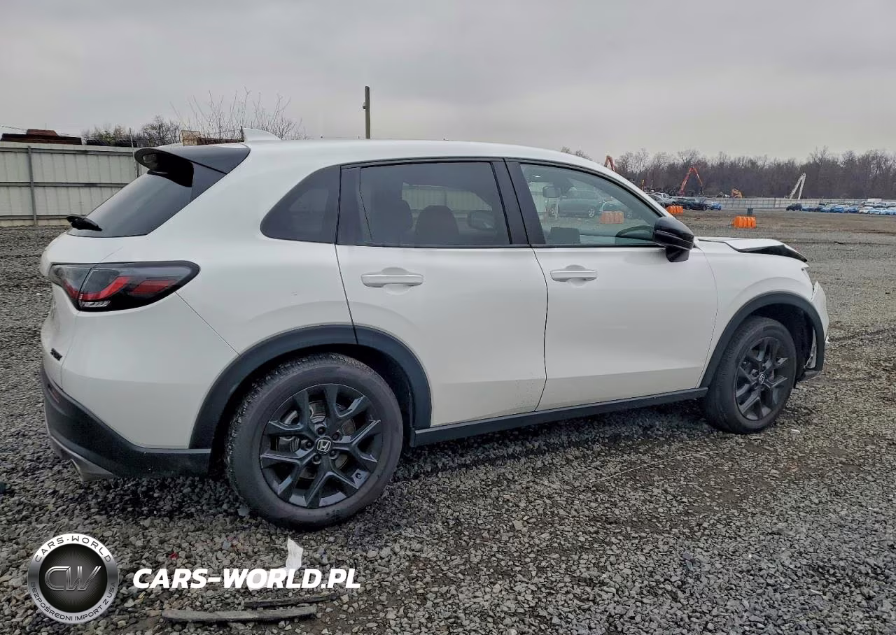 2025 Honda Hr-V Sport VIN:3CZRZ2H59SM783001 - 3