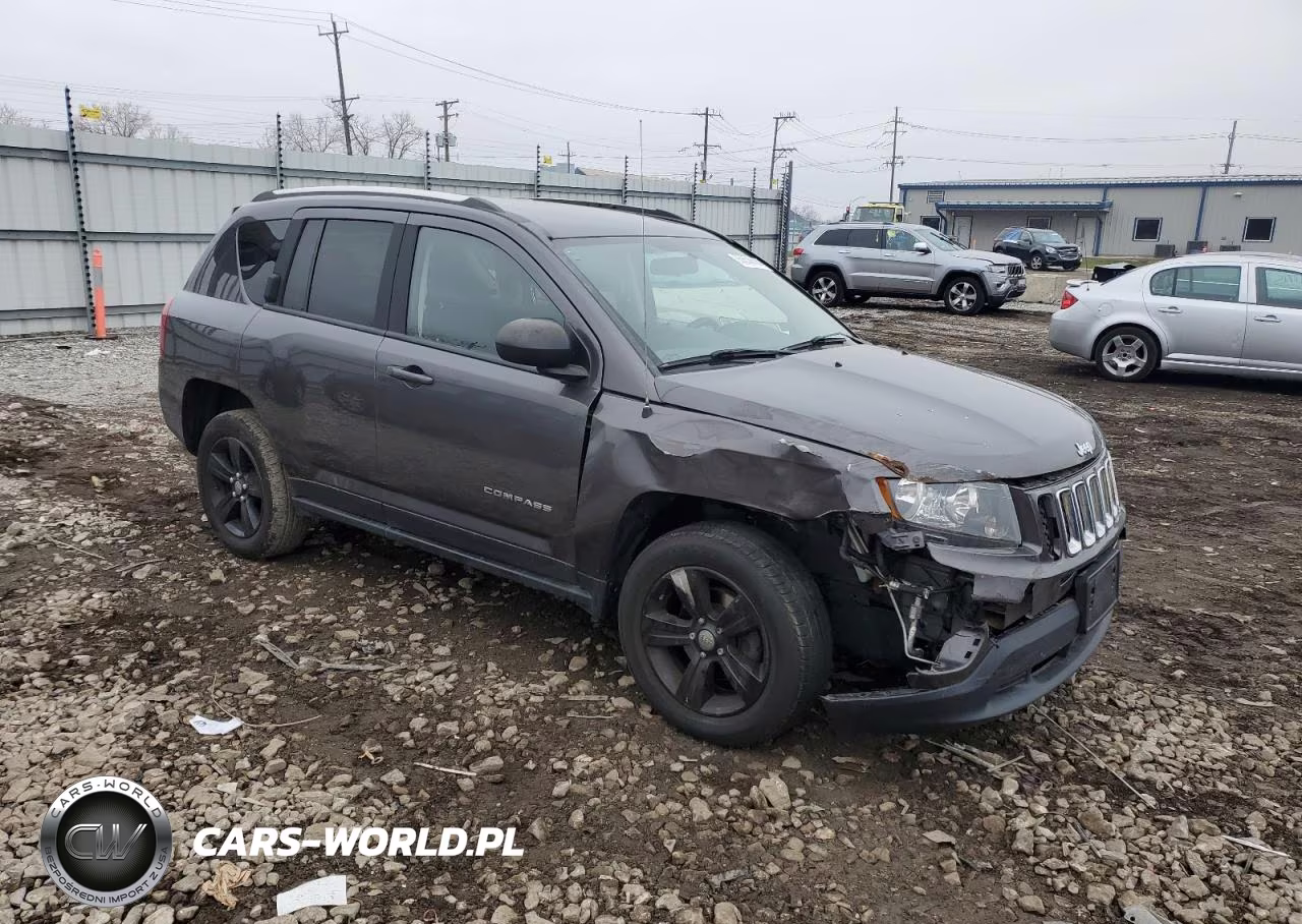 2015 Jeep Compass Sport VIN:1C4NJDBB8FD108361 - 4