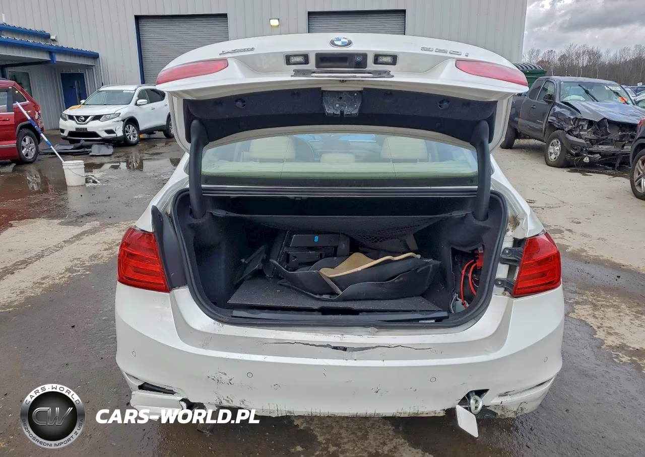 2015 BMW 320 I xDrive VIN:WBA3C3C52FK201387 - 6