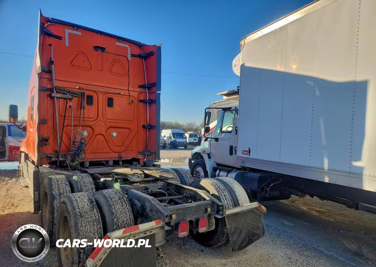 2016 Freightliner Cascadia 125 Semi Truck VIN:3AKJGLDR0GSGX9576 - 3