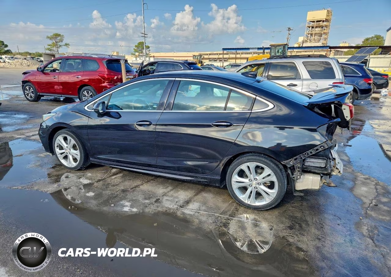 2017 Chevrolet Cruze Premier VIN:1G1BF5SM2H7116526 - 2