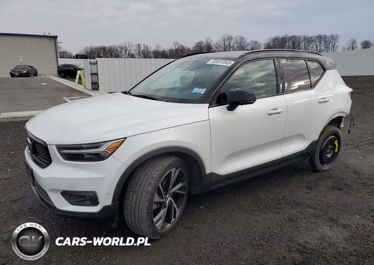 2021 Volvo Xc40 T5 R-Design