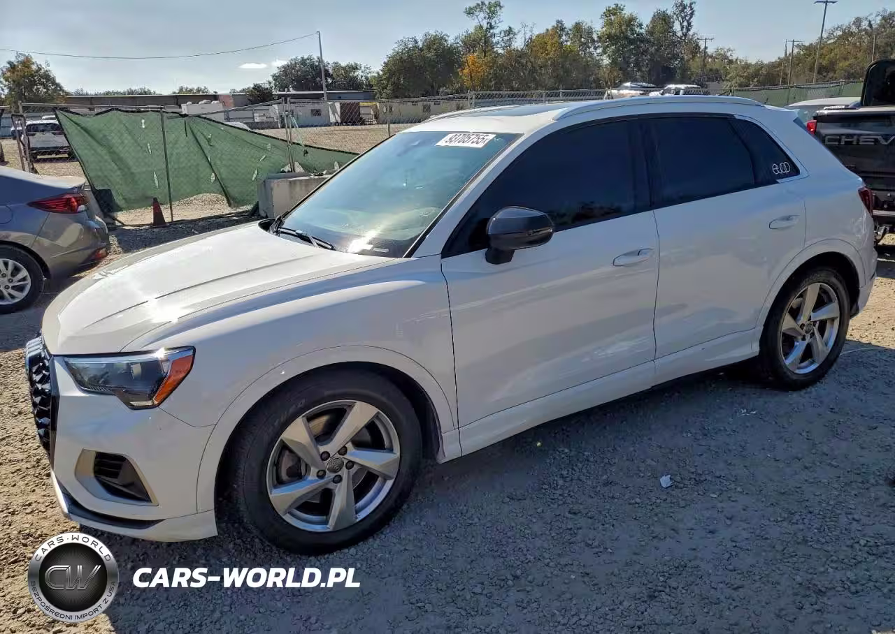 2019 Audi Q3 Premium