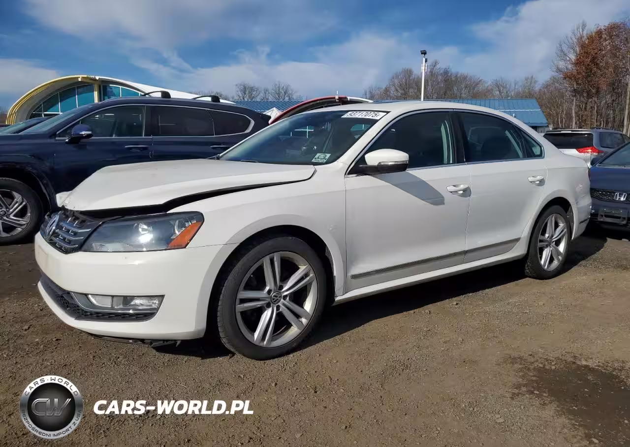 2013 Volkswagen Passat Sel