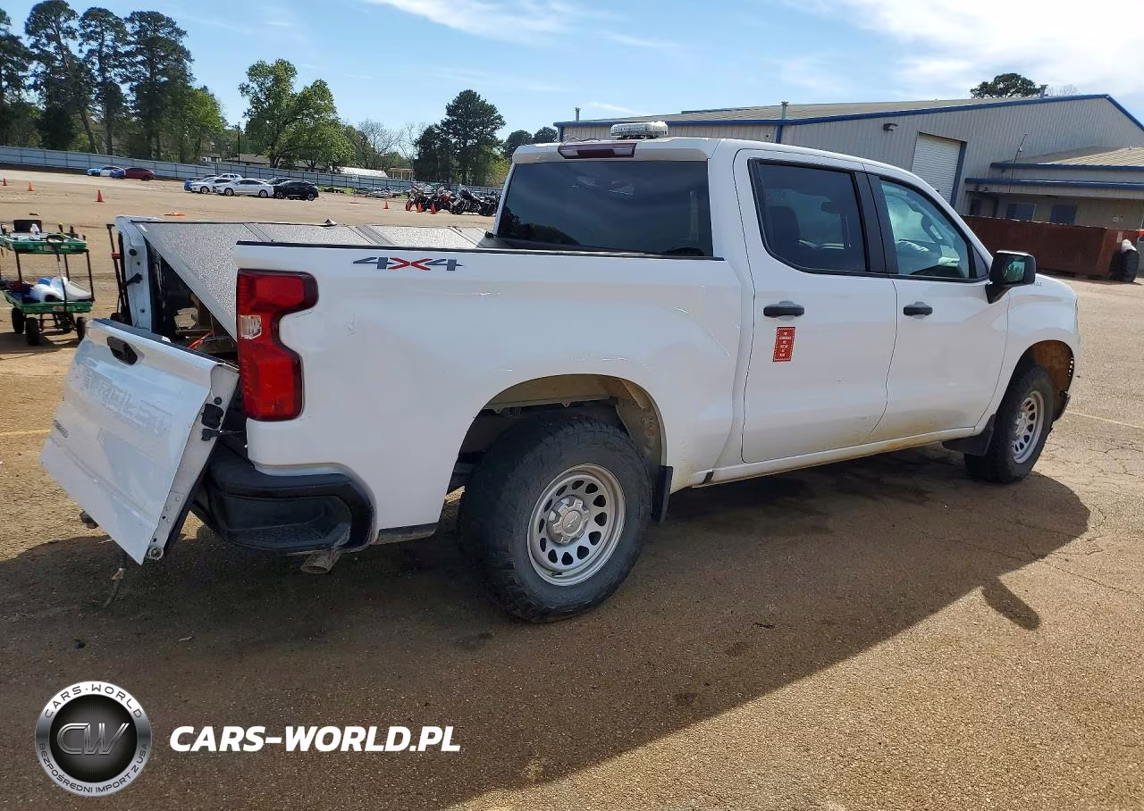 2024 Chevrolet Silverado K1500 VIN:3GCPDAEK8RG181957 - 3