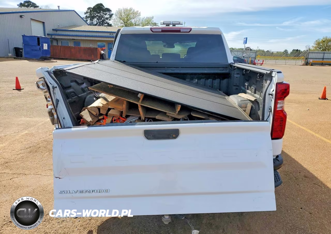 2024 Chevrolet Silverado K1500 VIN:3GCPDAEK8RG181957 - 6