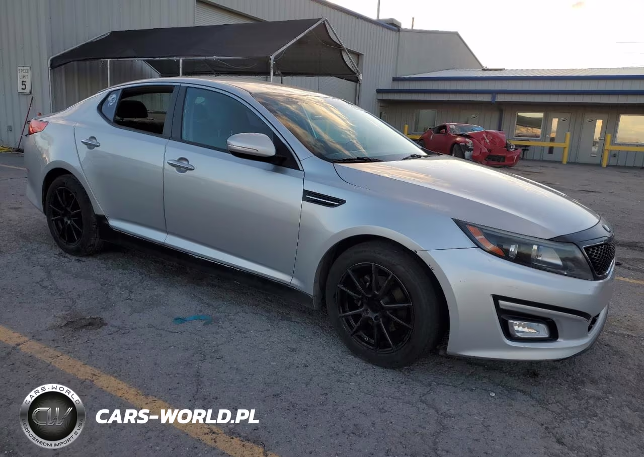 2015 Kia Optima Lx VIN:5XXGM4A74FG505844 - 4
