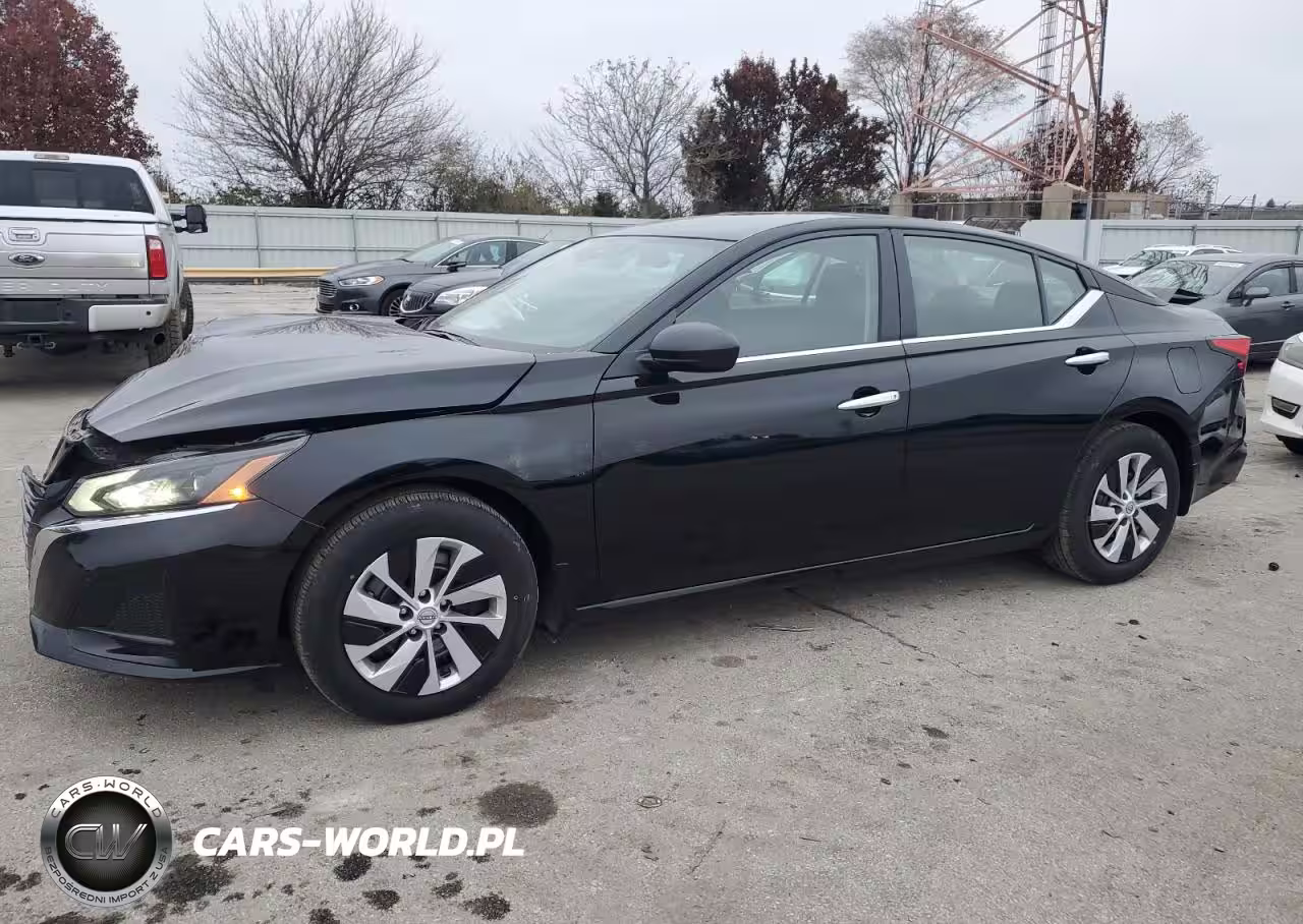 2025 Nissan Altima S