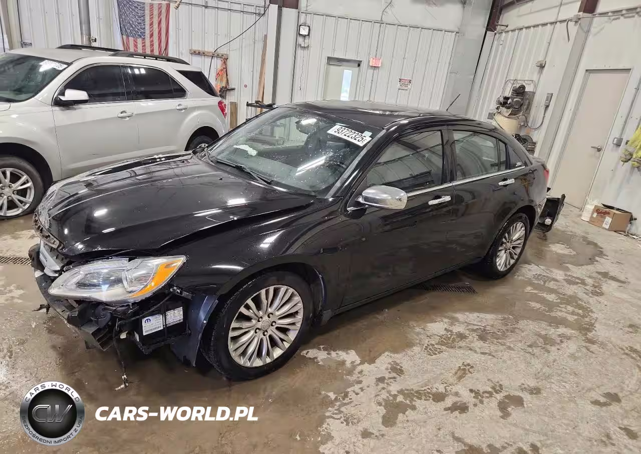 2013 Chrysler 200 Limited