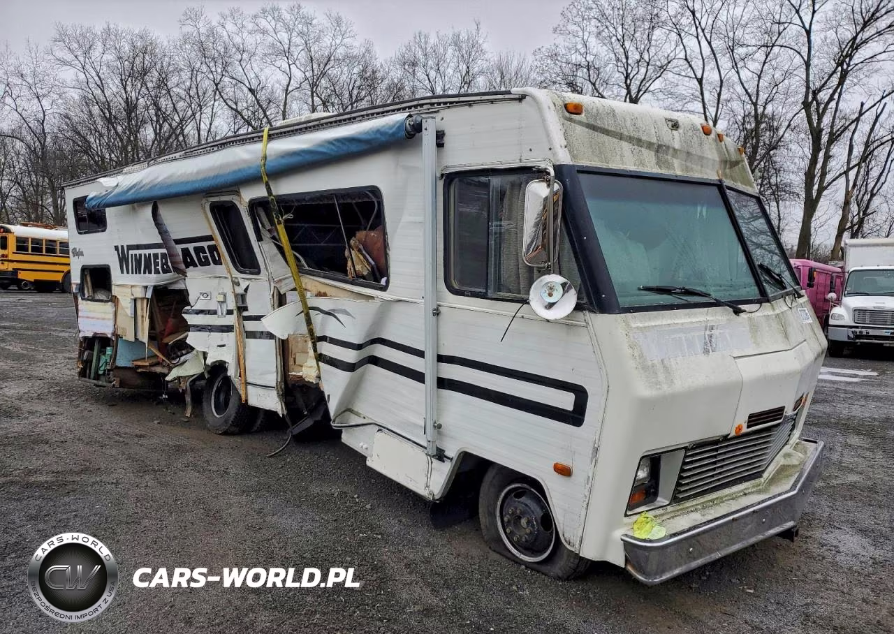 1982 Winnebago Chieftain Recreational Vehicle – zdjęcie 1 z 10
