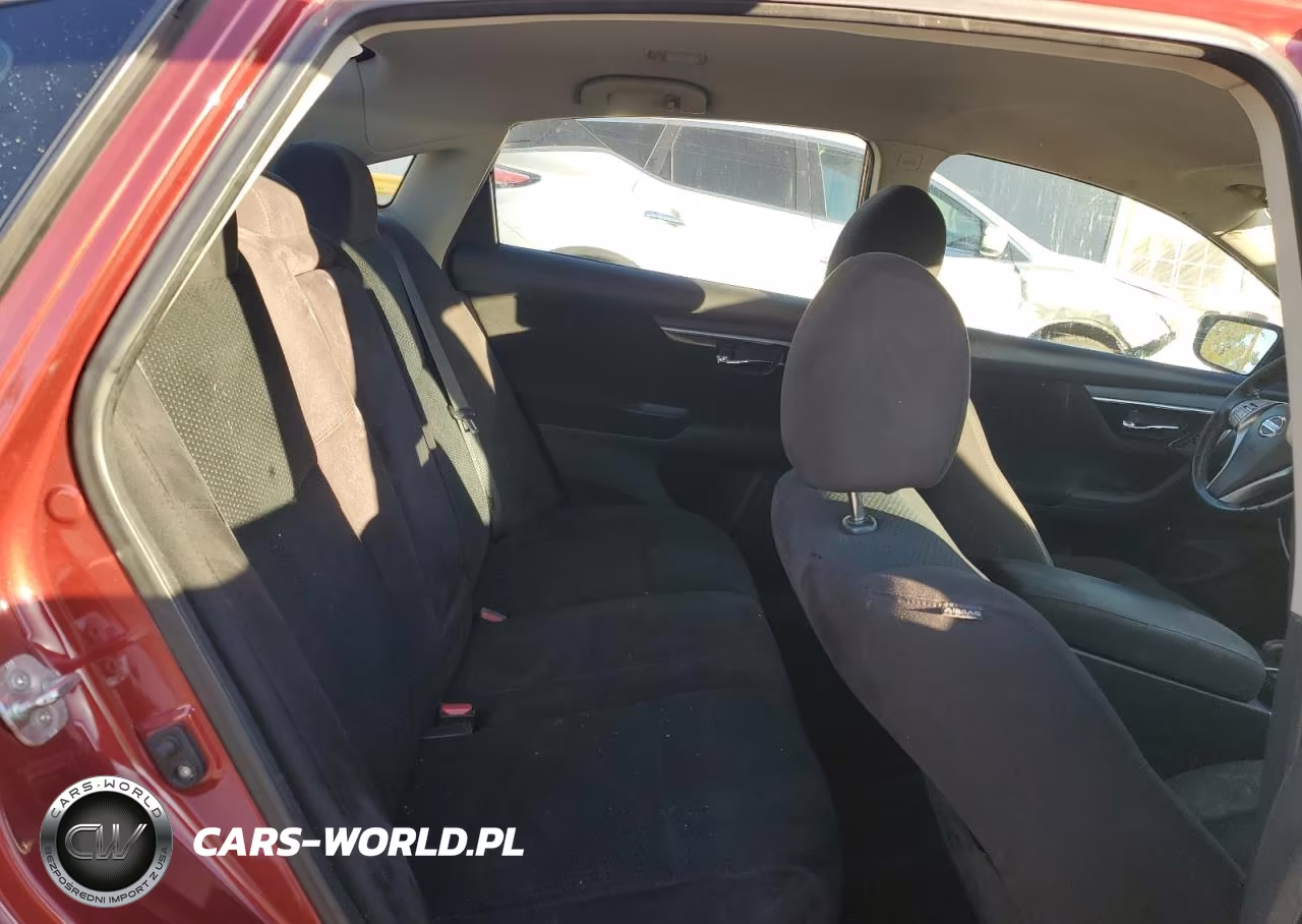 2014 Nissan Altima 2.5 VIN:1N4AL3AP3EC105815 - 10