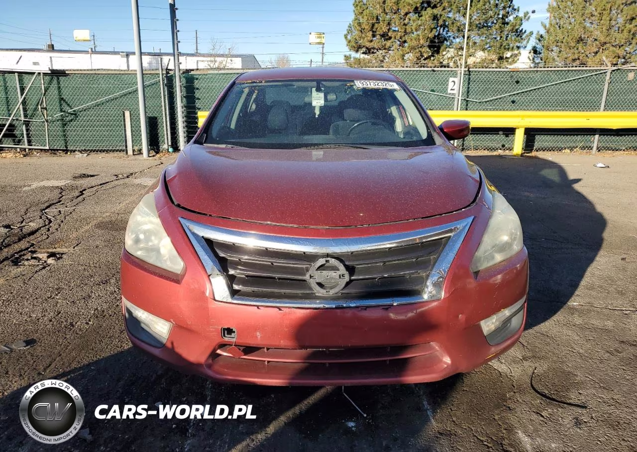 2014 Nissan Altima 2.5 VIN:1N4AL3AP3EC105815 - 5