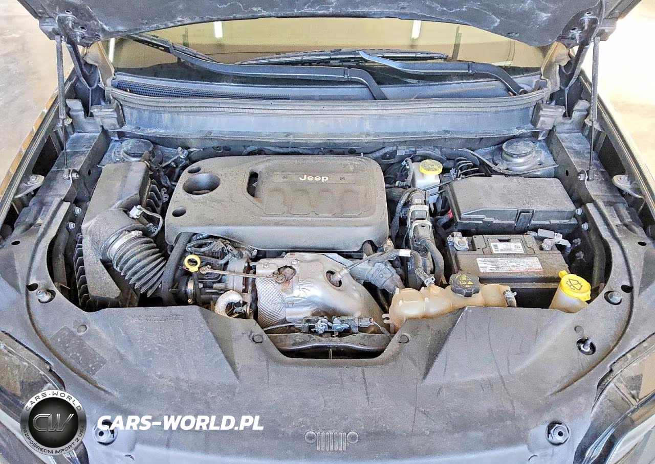 2019 Jeep Cherokee Latitude Plus VIN:1C4PJMLN4KD293746 - 12
