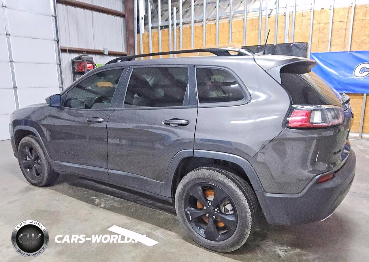 2019 Jeep Cherokee Latitude Plus VIN:1C4PJMLN4KD293746 - 2