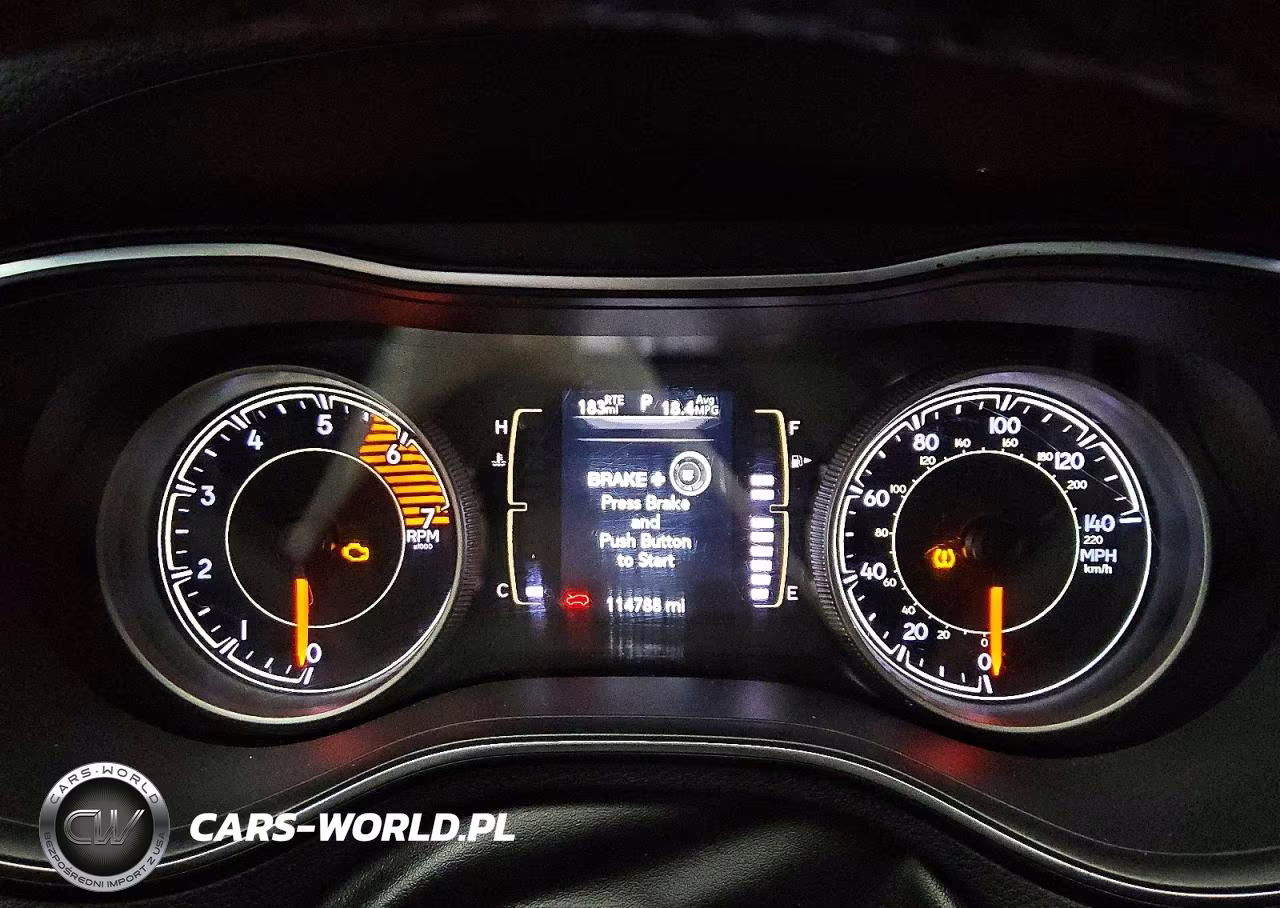 2019 Jeep Cherokee Latitude Plus VIN:1C4PJMLN4KD293746 - 9