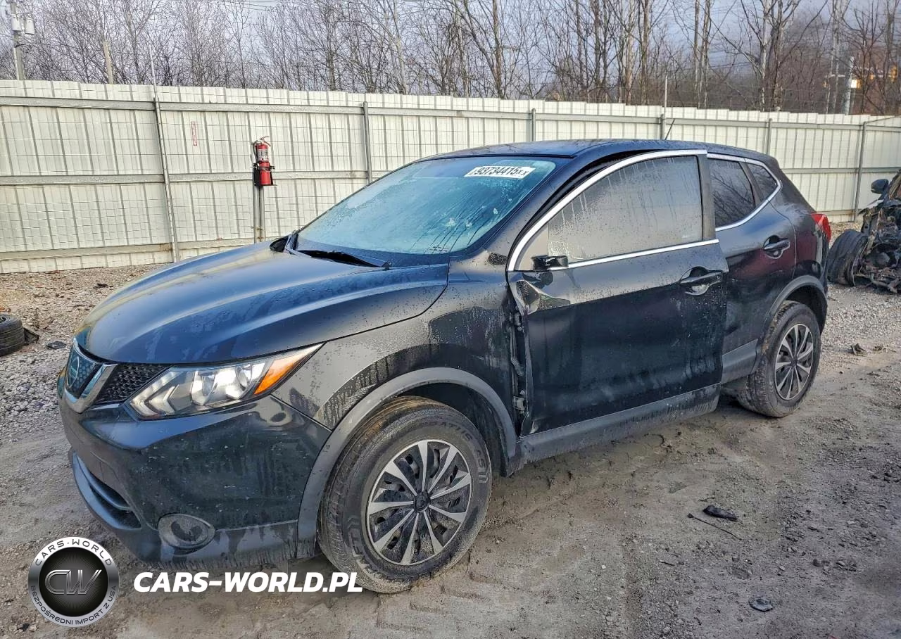 2018 Nissan Rogue Sport S