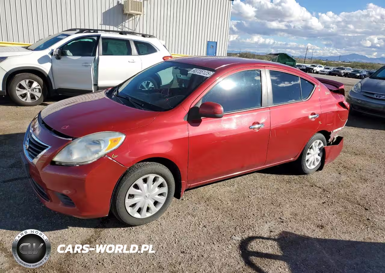 2013 Nissan Versa S