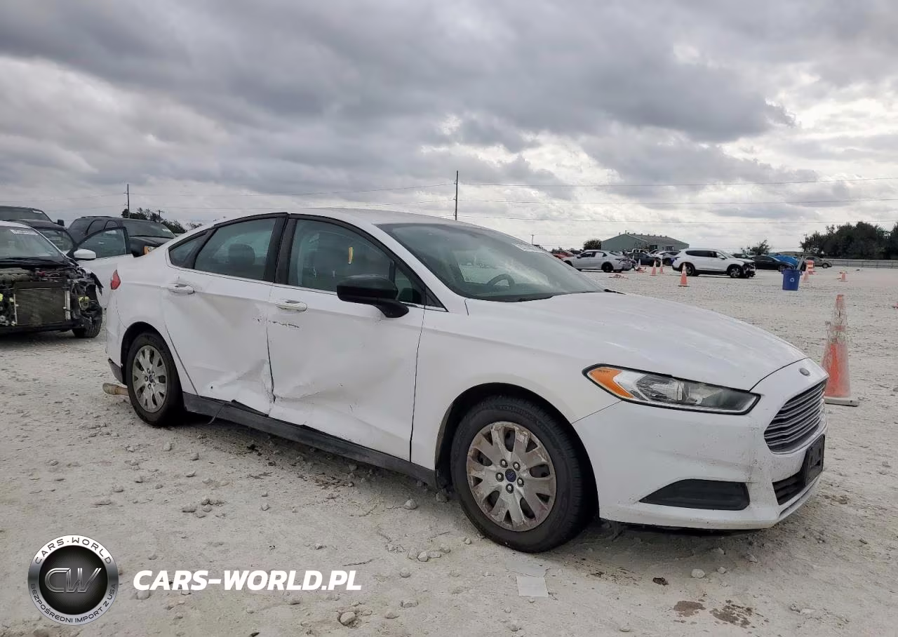 2014 Ford Fusion S VIN:1FA6P0G75E5395561 - 4