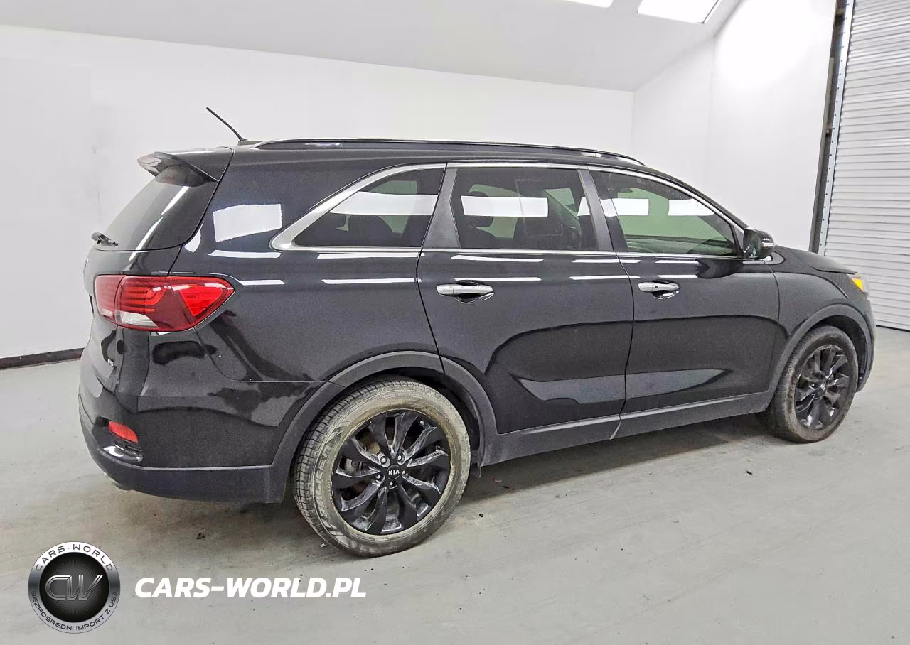2020 Kia Sorento S VIN:5XYPG4A52LG679098 - 3