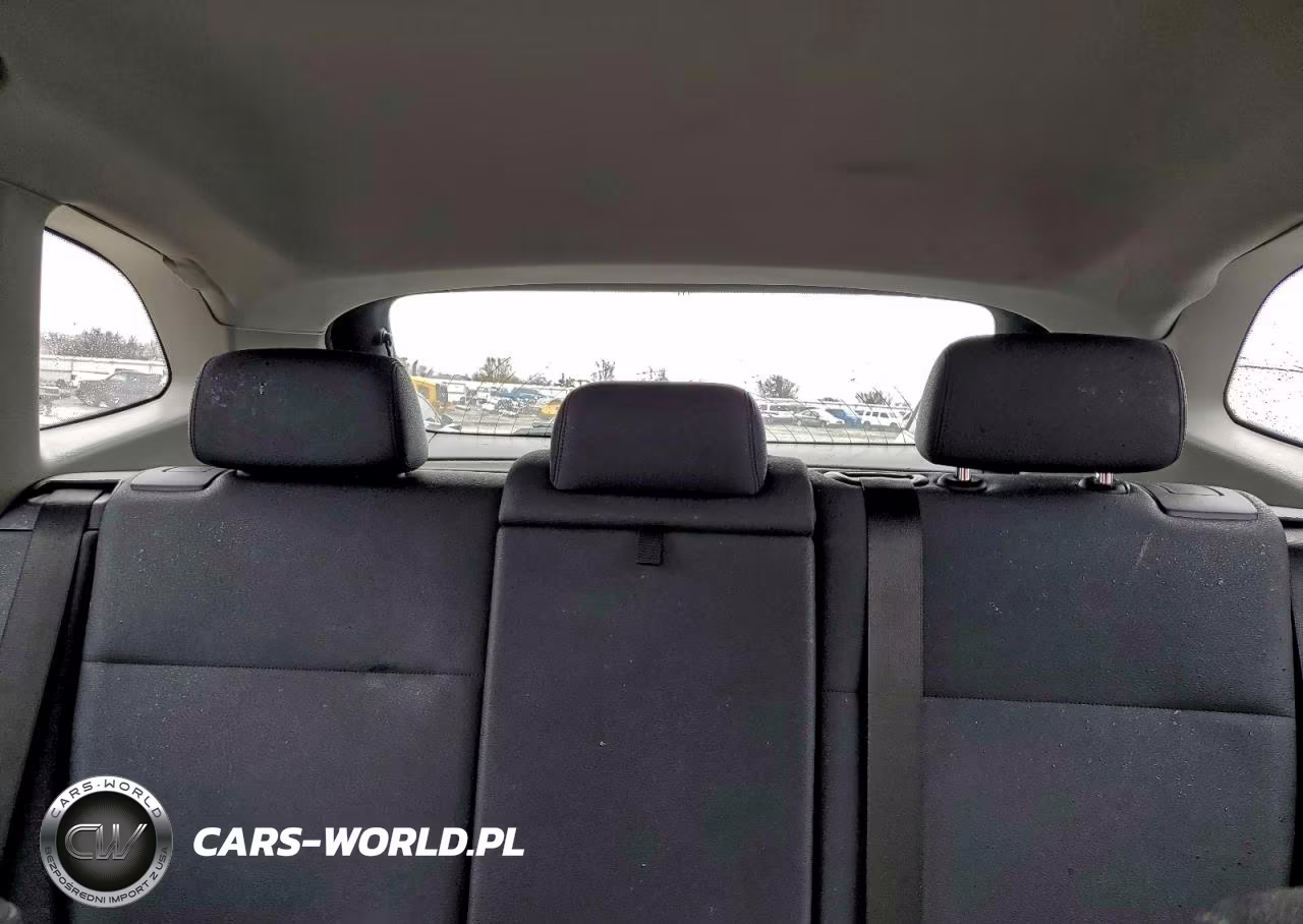 2015 BMW X1 xDrive28I VIN:WBAVL1C51FVY24950 - 10
