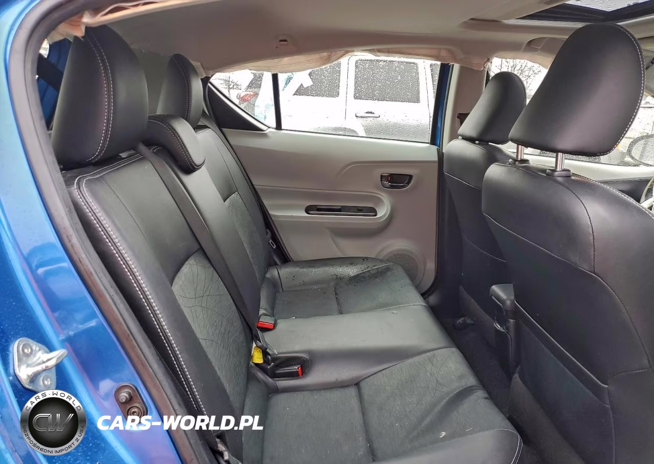 2013 Toyota Prius VIN:JTDKDTB36D1035924 - 10