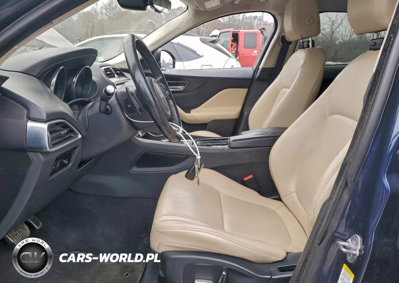 2019 Jaguar F-Pace Premium VIN:SADCJ2FX8KA609459 - 7