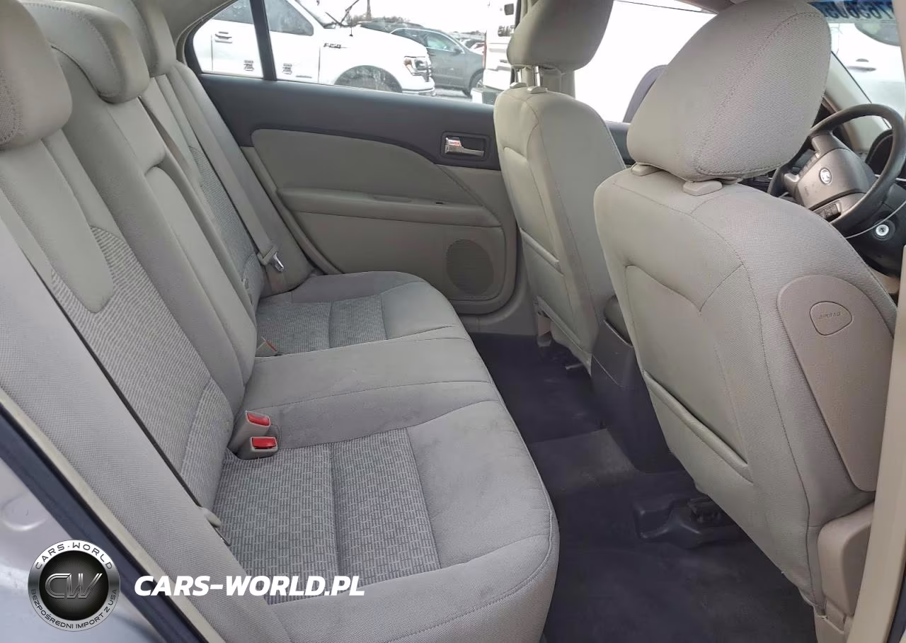 2010 Ford Fusion Se VIN:3FAHP0HA1AR187087 - 10
