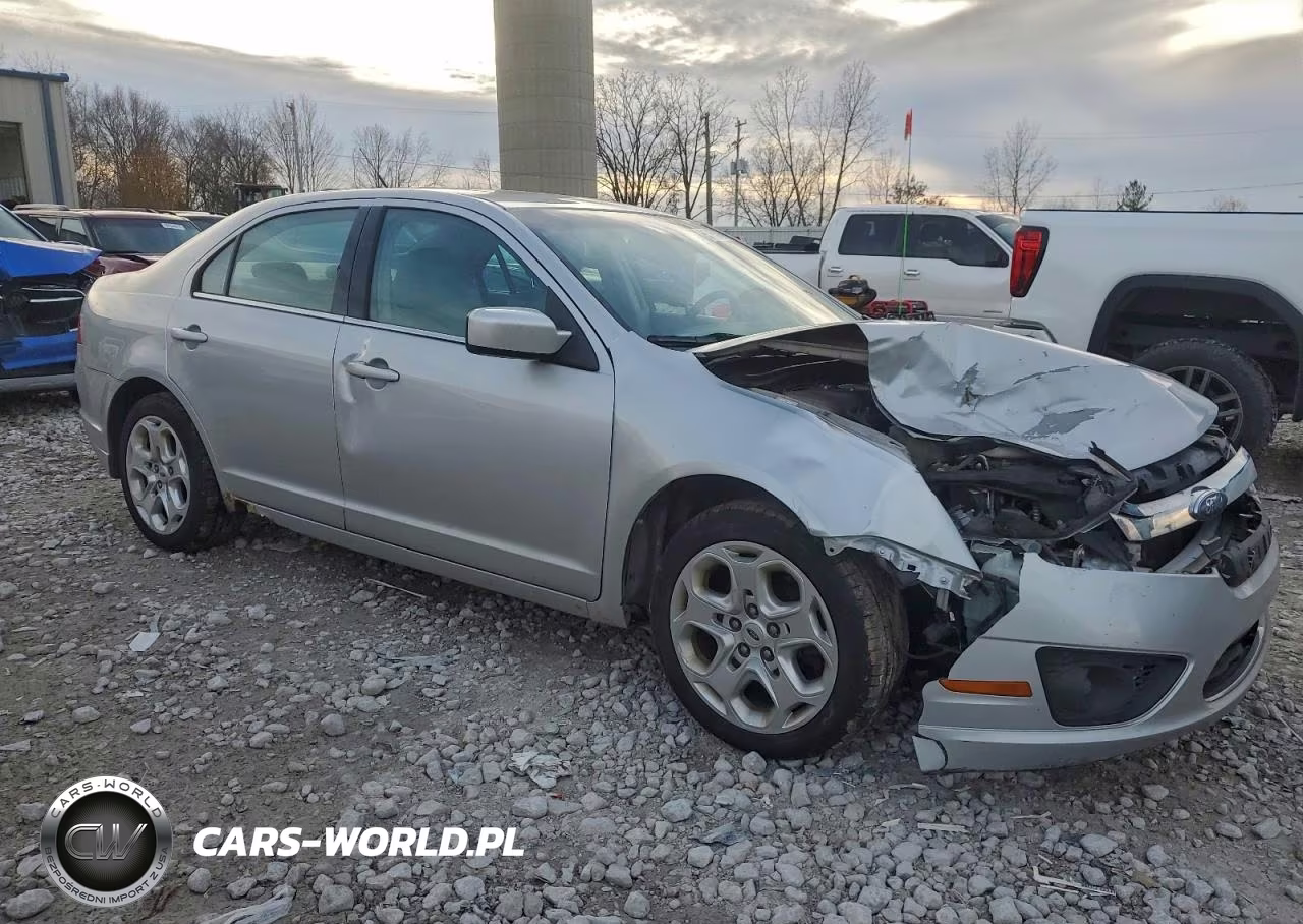 2010 Ford Fusion Se VIN:3FAHP0HA1AR187087 - 4