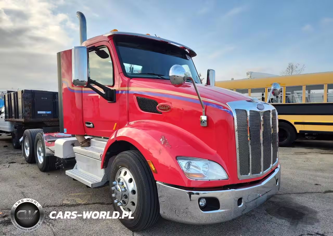 2020 Peterbilt 579 Semi Truck