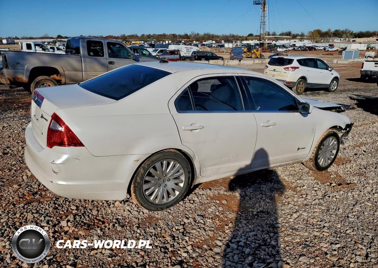 2010 Ford Fusion Hybrid VIN:3FADP0L37AR428626 - 3
