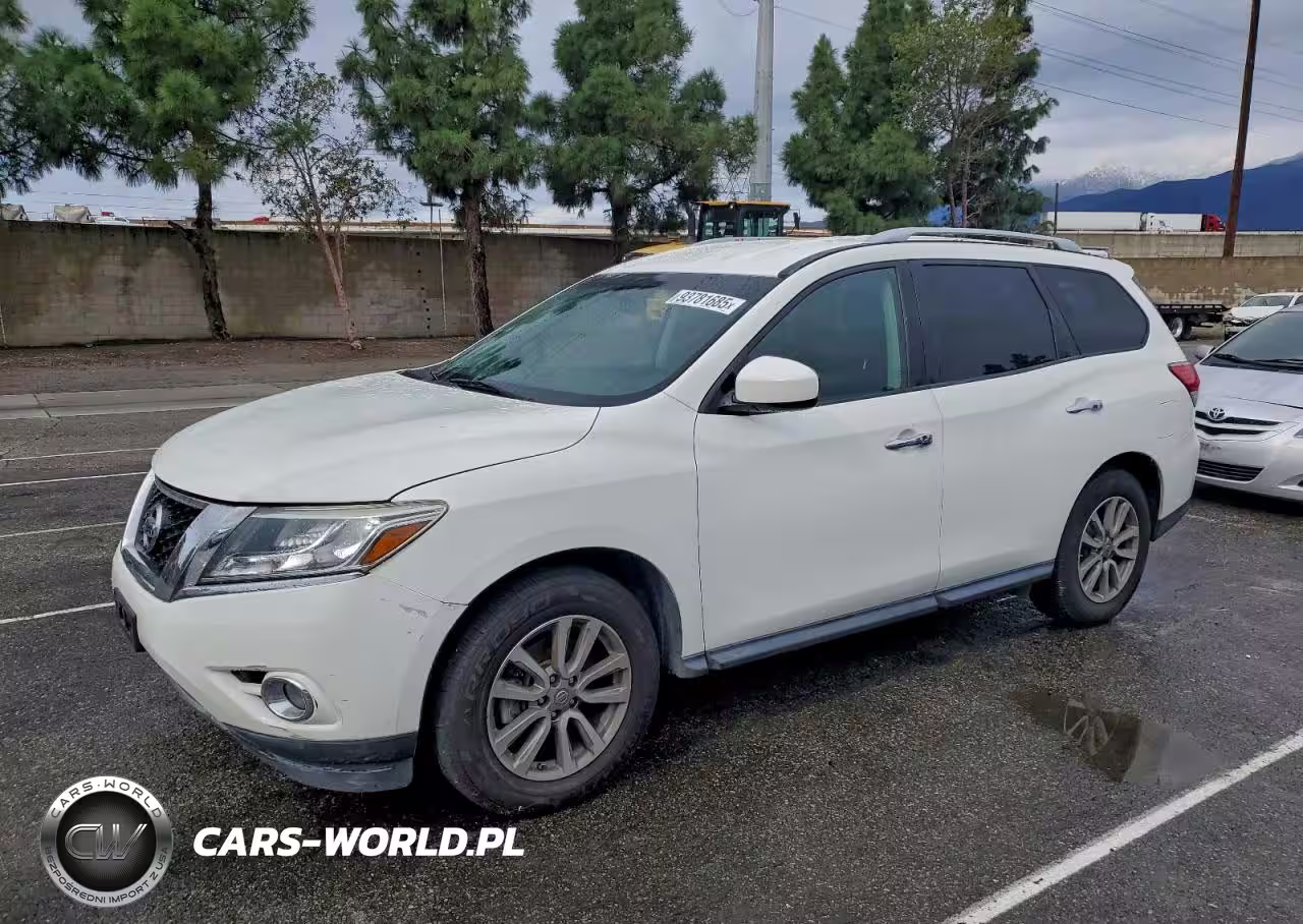 2015 Nissan Pathfinder S
