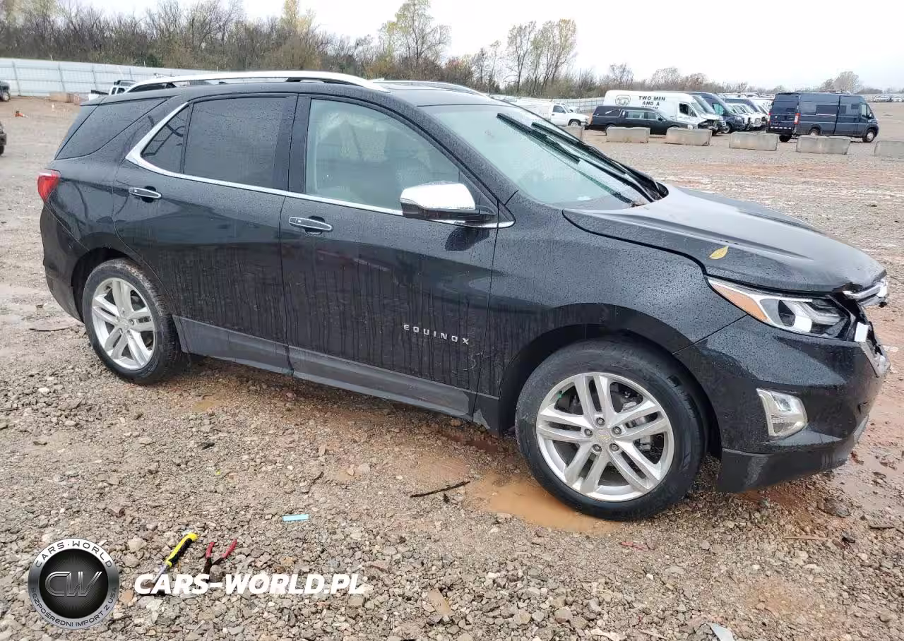 2018 Chevrolet Equinox Premier VIN:3GNAXMEV7JL100295 - 4