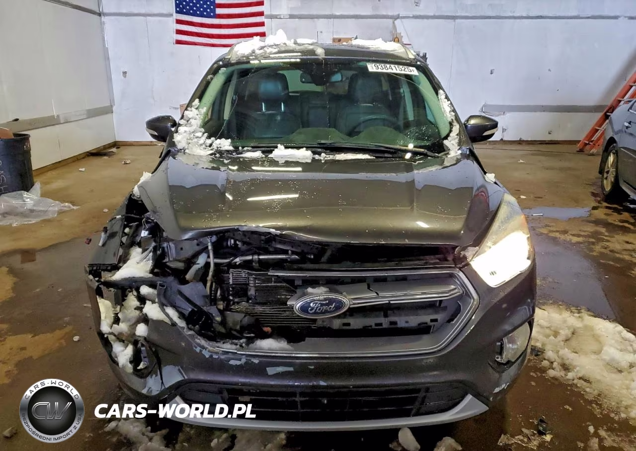 2017 Ford Escape Titanium VIN:1FMCU9J94HUD60343 - 5