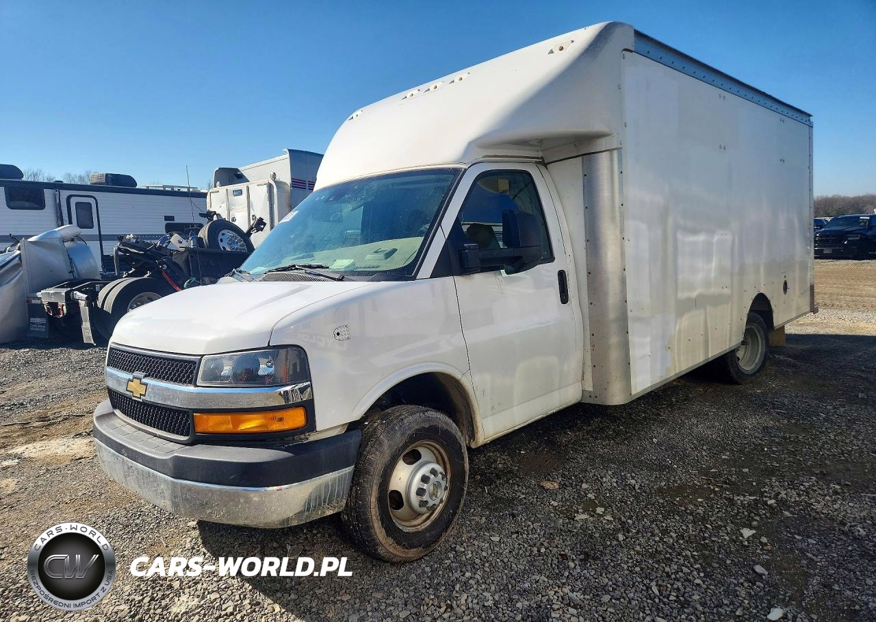 2021 Chevrolet Express Delivery Truck