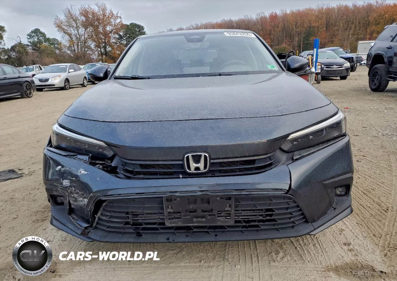 2024 Honda Civic Touring VIN:2HGFE1F92RH310930 - 5