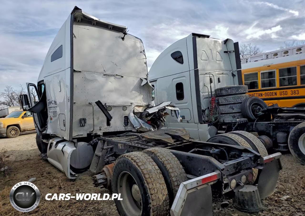 2019 Kenworth T680 Semi Truck VIN:1XKYD49X1KJ250721 - 3