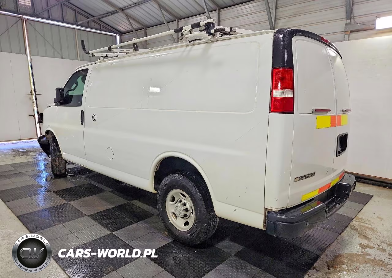 2019 Chevrolet Express Utility - Service Van VIN:1GCWGAFP4K1352883 - 2