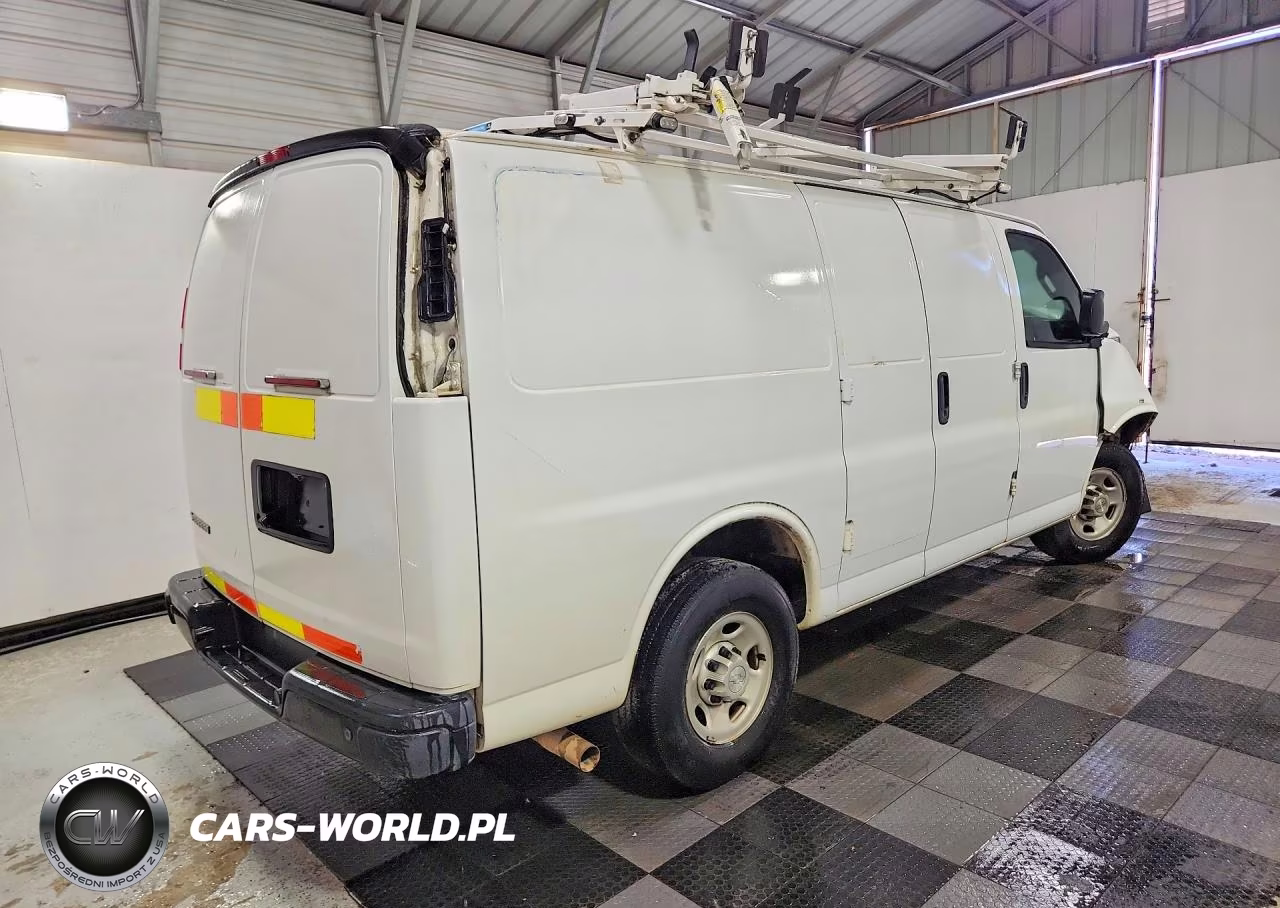 2019 Chevrolet Express Utility - Service Van VIN:1GCWGAFP4K1352883 - 3